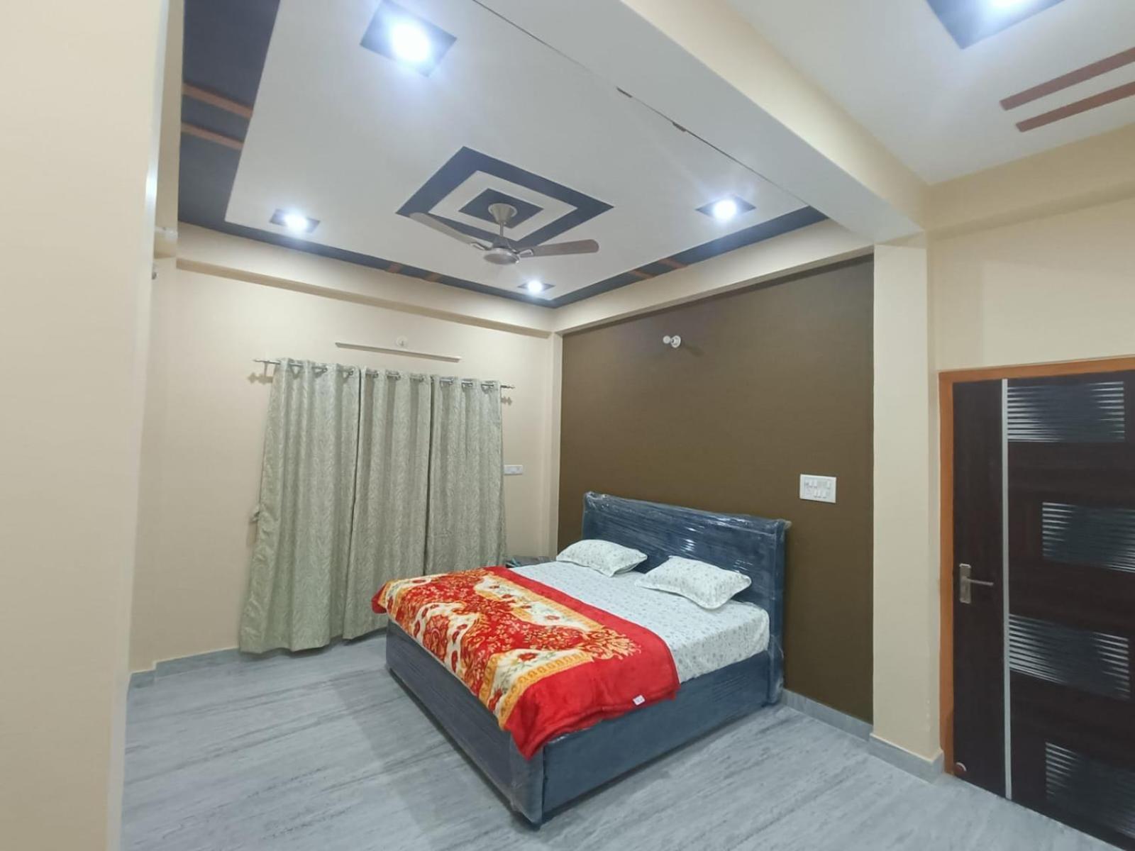 Hotel Sarvodaya Residency Ayodhya Exterior foto